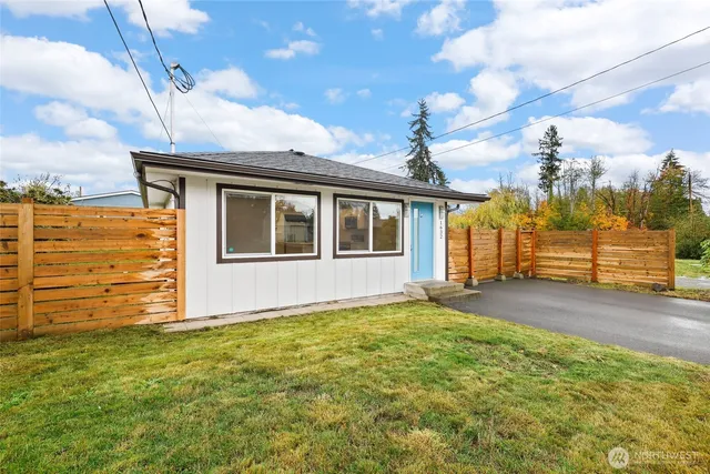 $399,990 | 1632 Southeast Salmonberry Road, Port Orchard, WA 98366