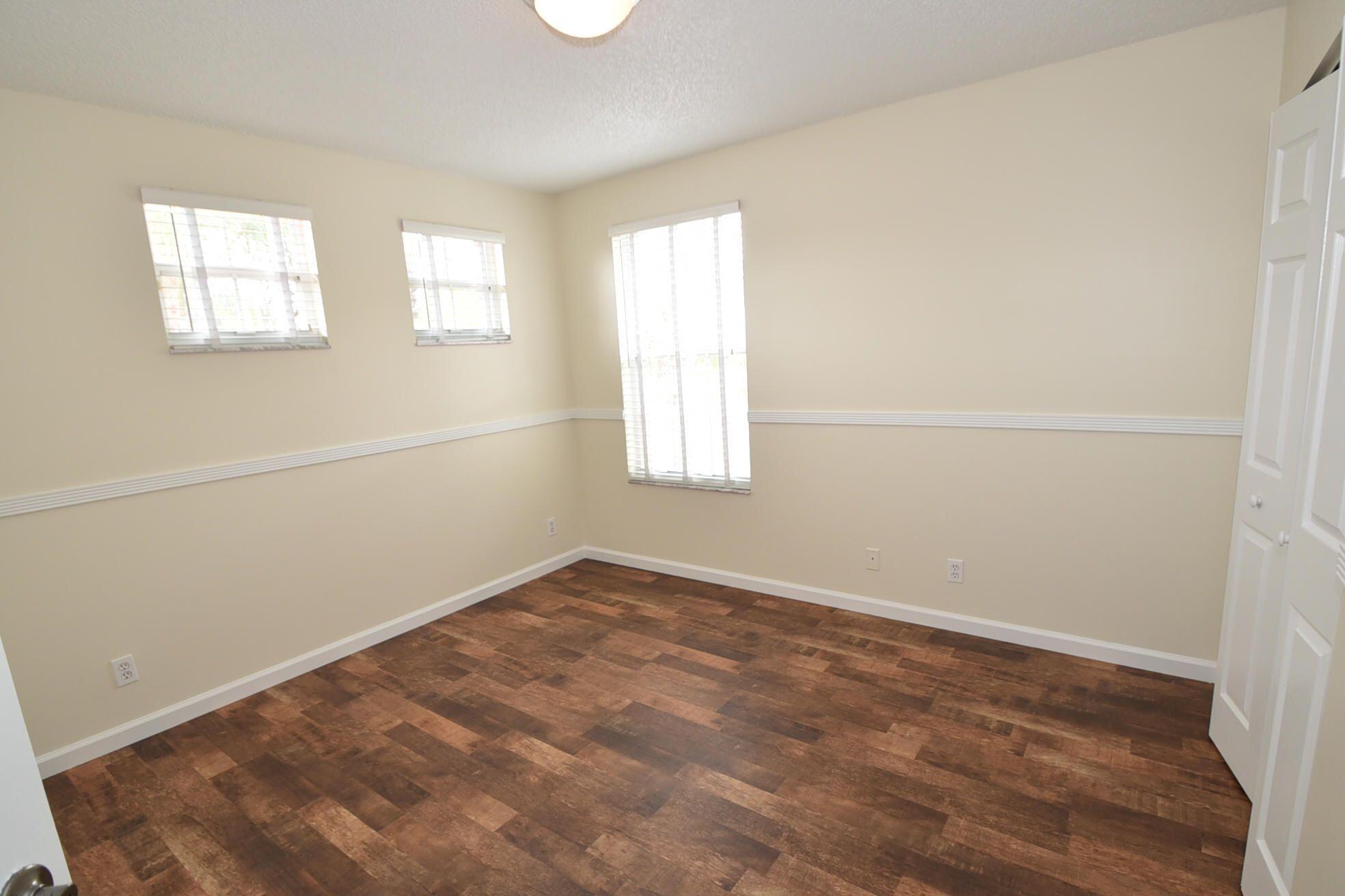 8303 Via Leonessa Boca Raton, FL 33433 - Photo 17 of 36 23