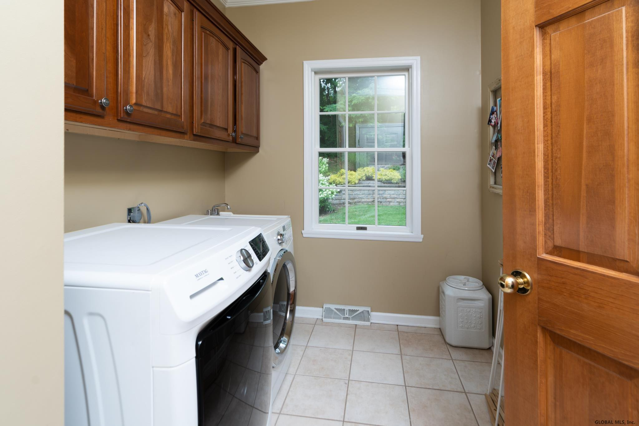 418 Ridgehill Road Schenectady, NY 12303 - Photo 34 of 54 Photo 34