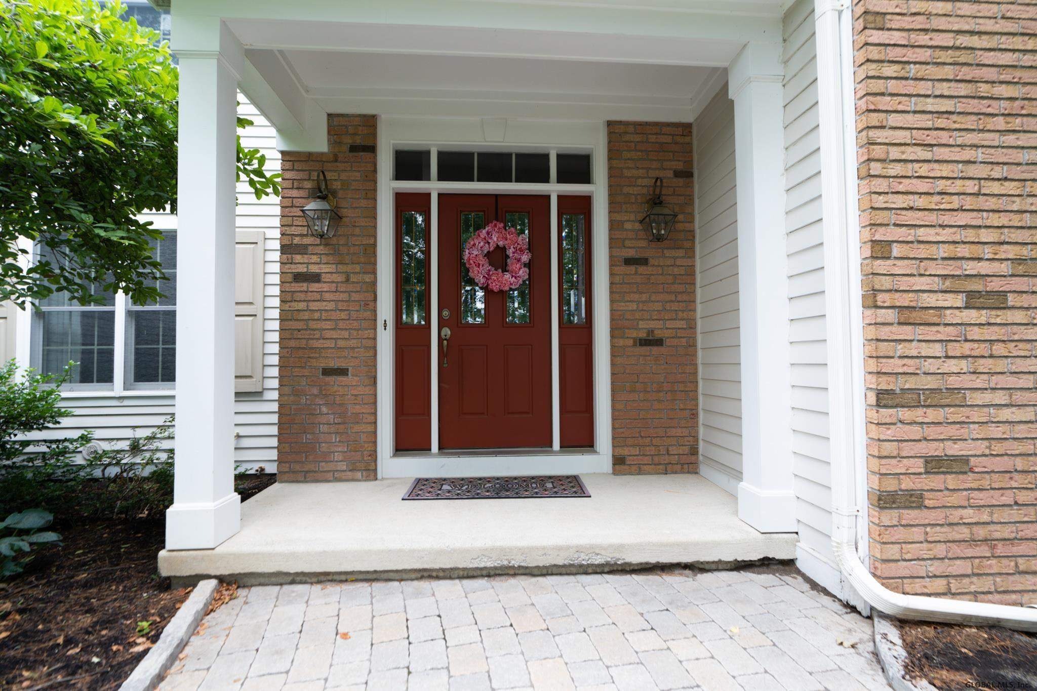 418 Ridgehill Road Schenectady, NY 12303 - Photo 4 of 54 Photo 4
