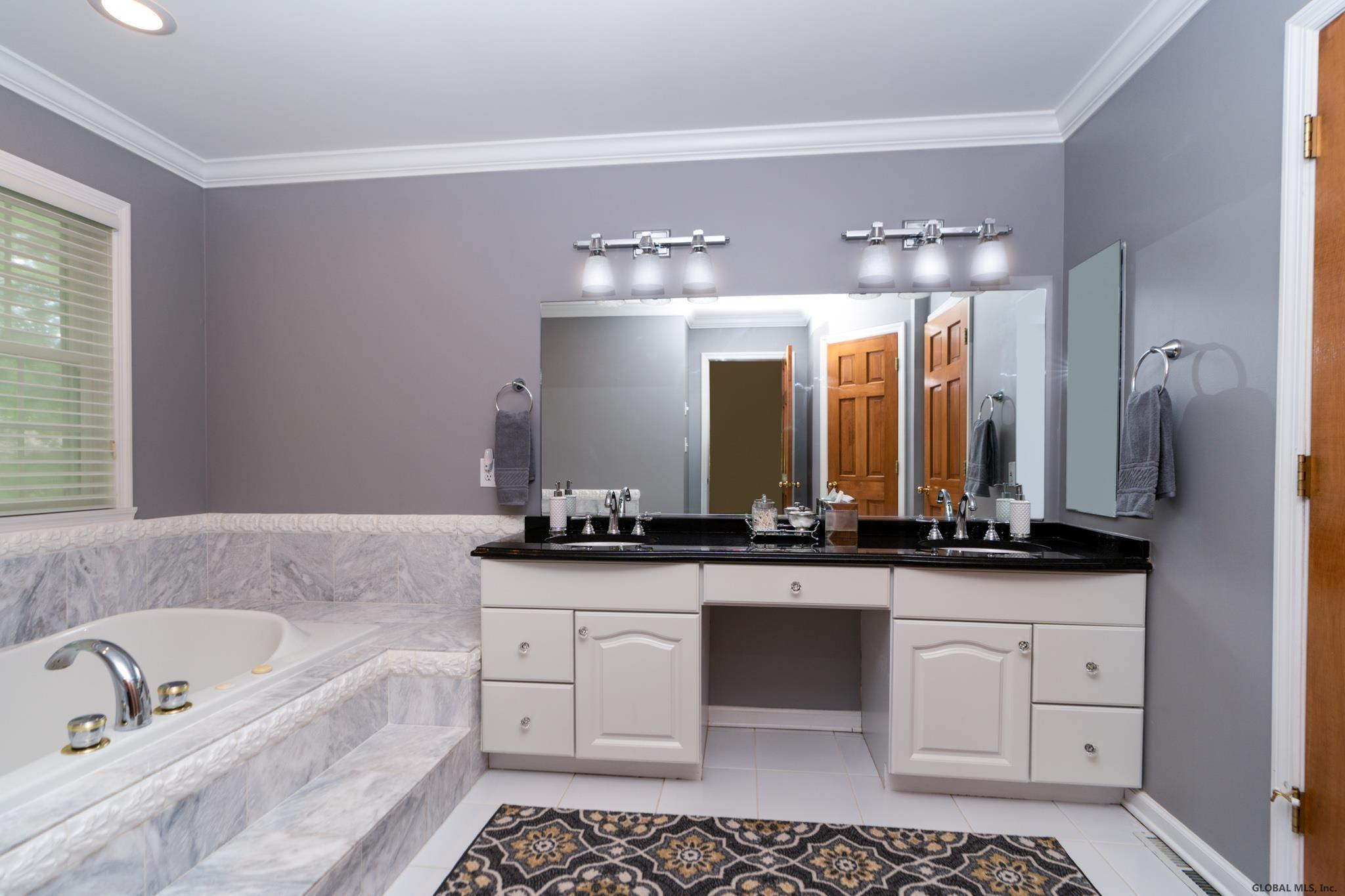 418 Ridgehill Road Schenectady, NY 12303 - Photo 41 of 54 Photo 41