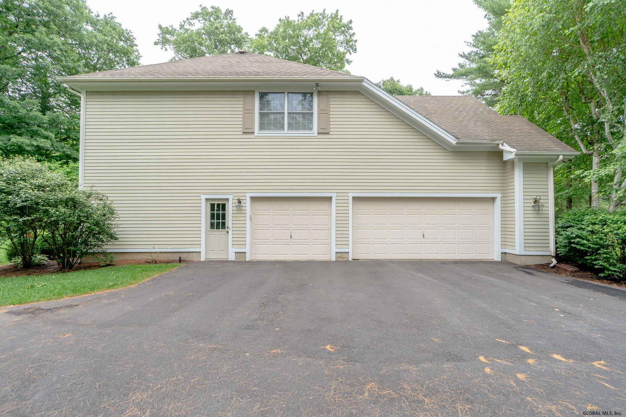 418 Ridgehill Road Schenectady, NY 12303 - Photo 54 of 54 Photo 54