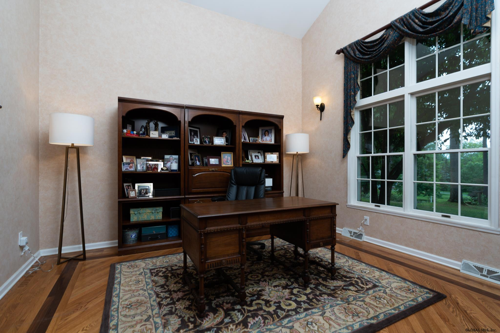 418 Ridgehill Road Schenectady, NY 12303 - Photo 8 of 54 Photo 8