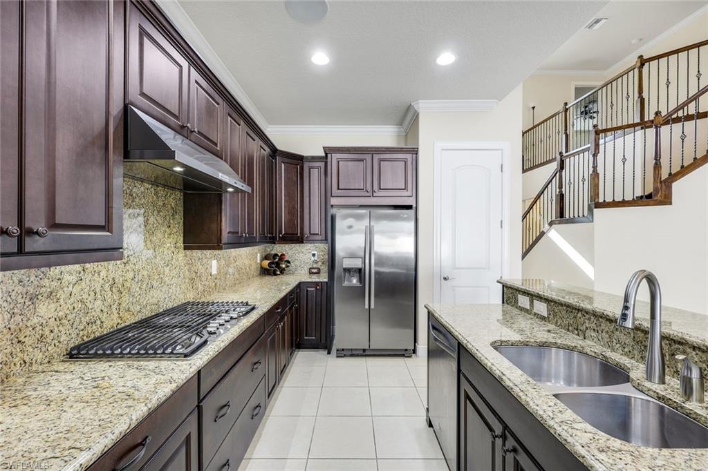 10101 Florence Circle Naples, FL 34119 - Photo 11 of 33