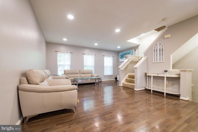 $479,000 | 13512 Hamlet Square Court, Germantown, MD 20874