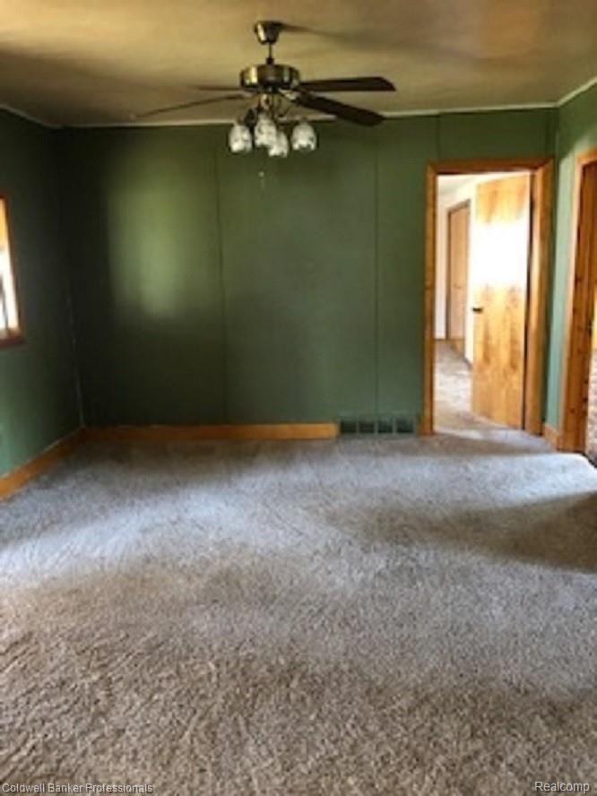 5452 Hammond Road Lapeer, MI 48446 - Photo 11 of 16 IMG_3182 (1).jpg