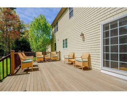 32 Olde Sheepfield Road Marion, MA 02738 - Photo 36 of 41 a balcony with wooden floor table and chairs