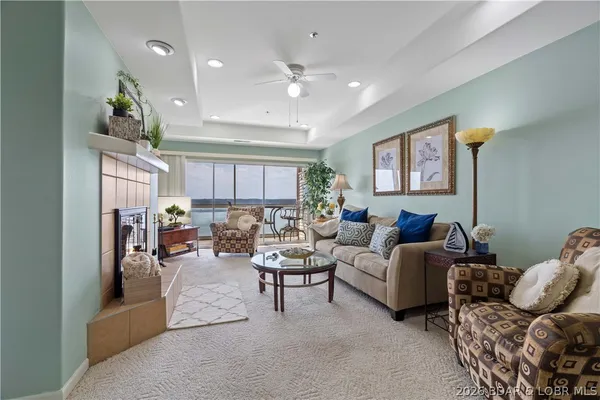 $300,000 | 116 Emerald Bay Drive, Unit 2C, Lake Ozark, MO 65049