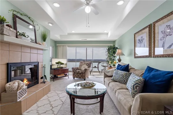 $300,000 | 116 Emerald Bay Drive, Unit 2C, Lake Ozark, MO 65049
