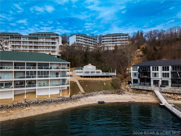 $300,000 | 116 Emerald Bay Drive, Unit 2C, Lake Ozark, MO 65049