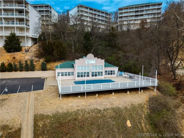 $300,000 | 116 Emerald Bay Drive, Unit 2C, Lake Ozark, MO 65049