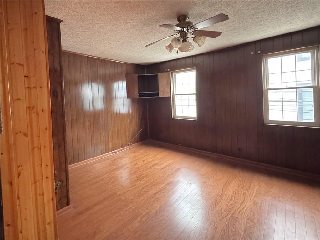 1913 Fox Way Pittsburgh, PA 15203 - Photo 7 of 9 a view of an empty room with a window