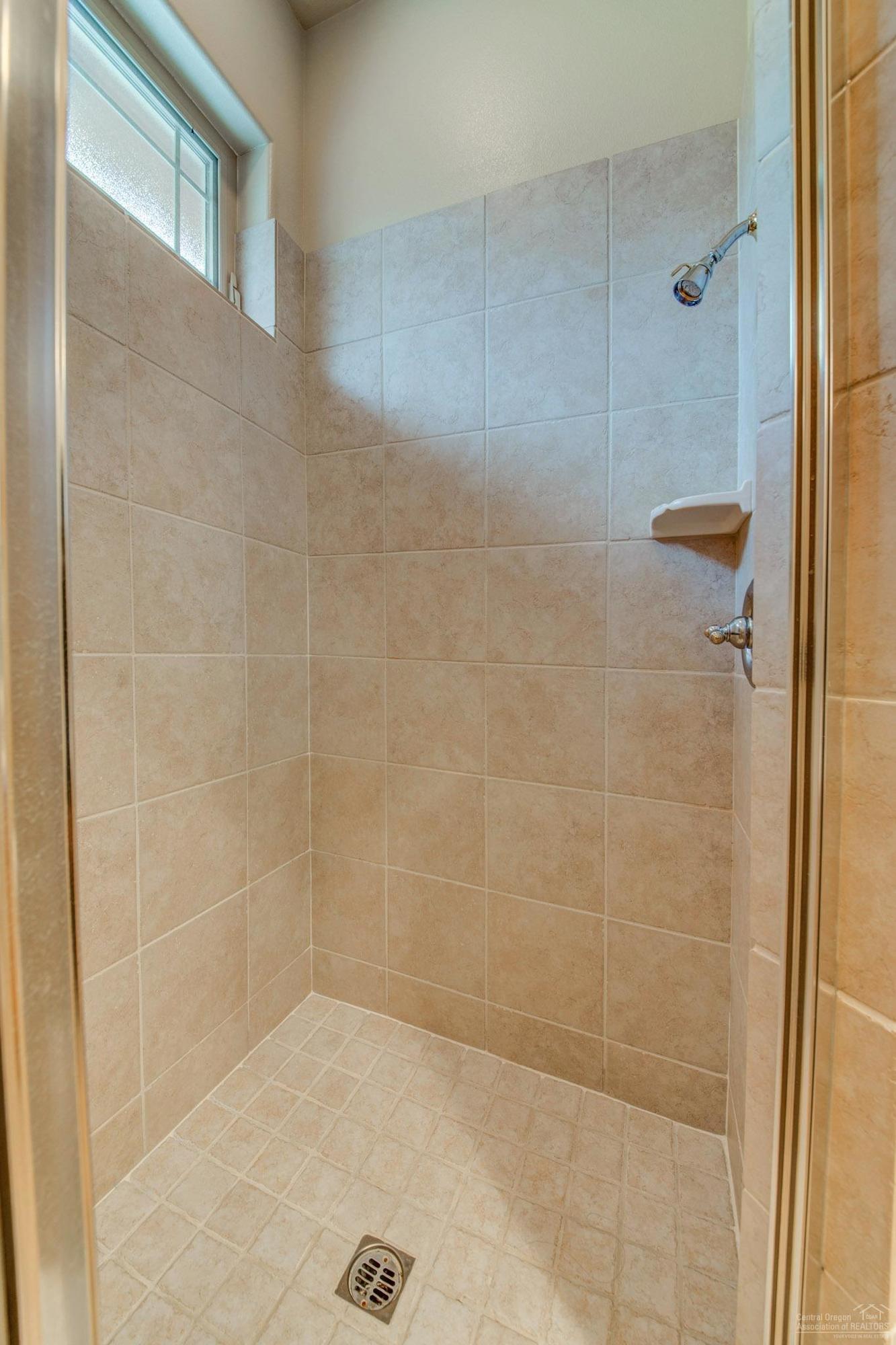 19581 Southwest Simpson Avenue Bend, OR 97702 - Photo 19 of 23 Additional Photo