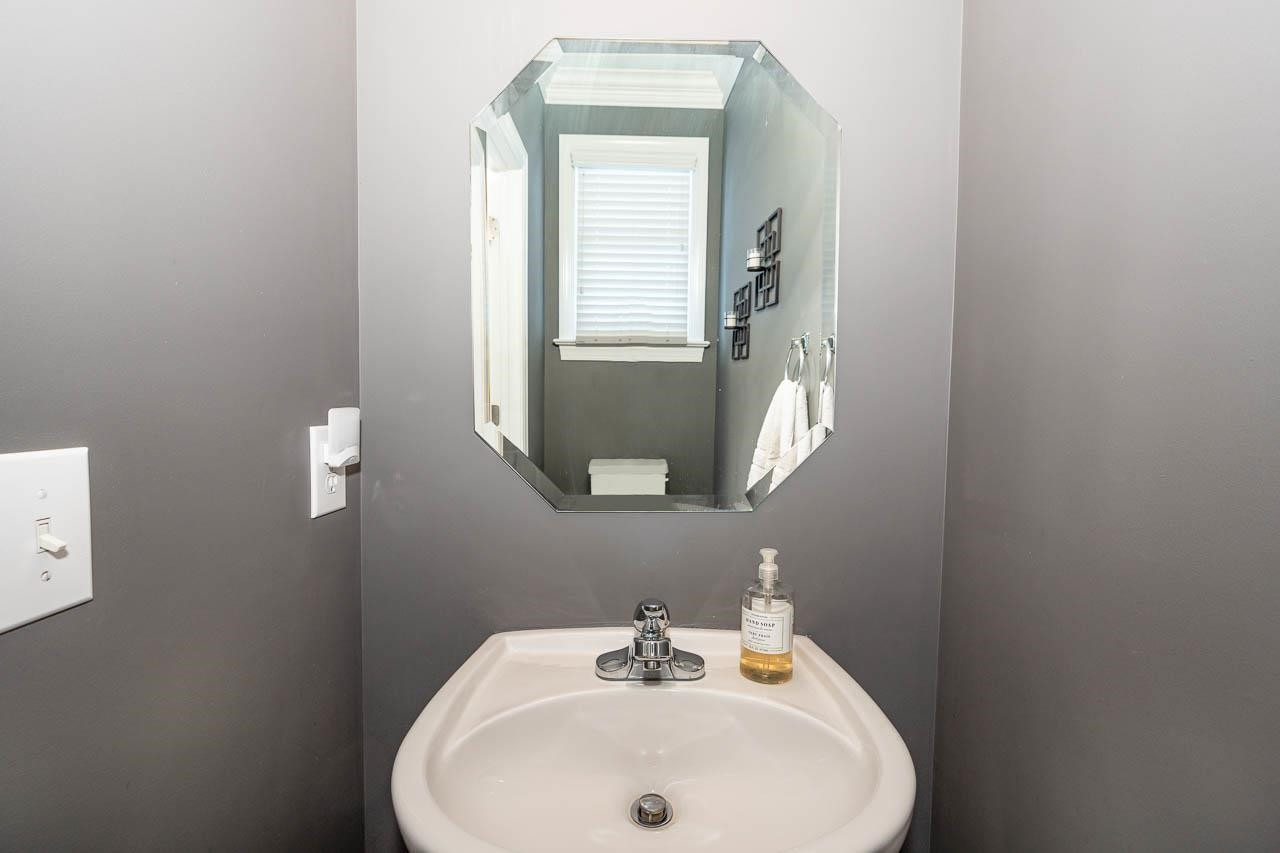 2502 St Paul's Square Raleigh, NC 27614 - Photo 15 of 24 half bath