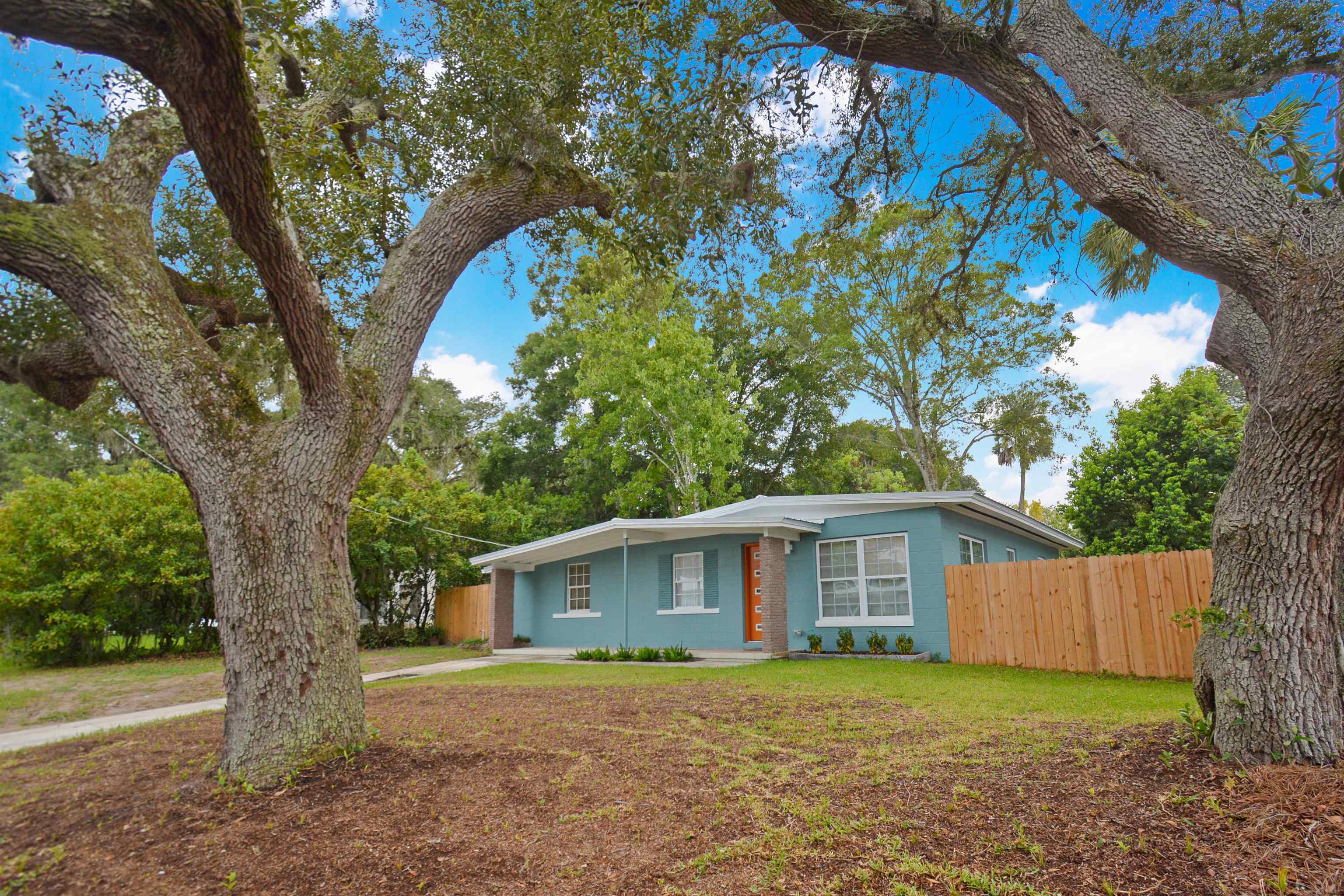 204 Spring Street St. Augustine, FL 32084 - Photo 2 of 27