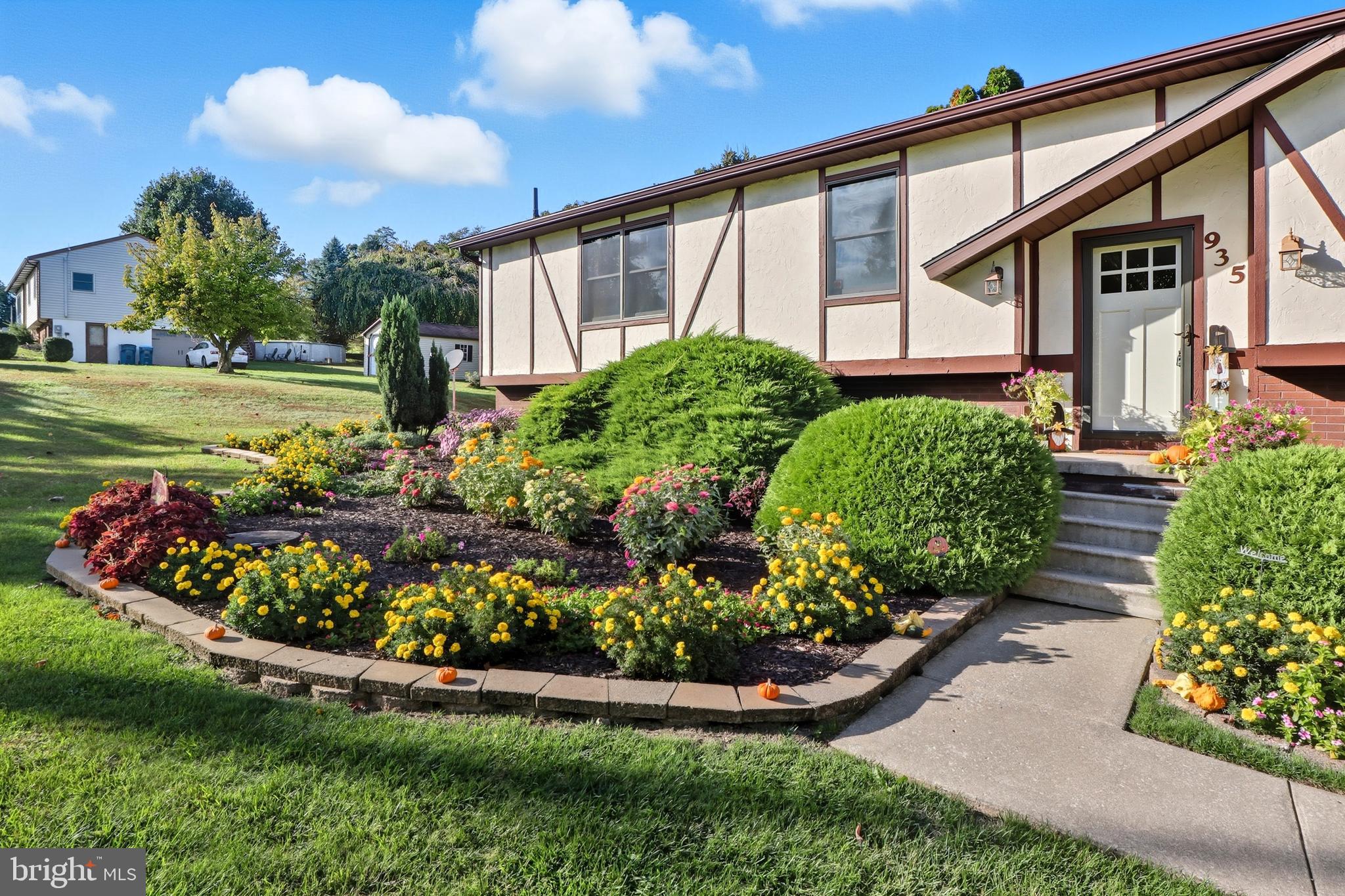 935 Pleasant Grove Road Red Lion, PA 17356 - Photo 50 of 70 a view of a garden with a flower in a garden