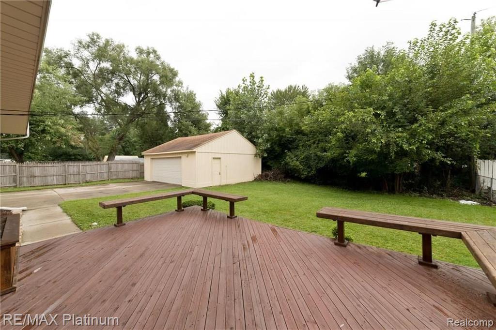 21706 Ruth Street Farmington Hills, MI 48336 - Photo 31 of 32