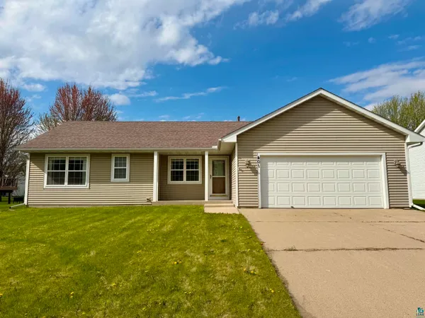 $239,000 | 401 17th Street West, Glencoe, MN 55336