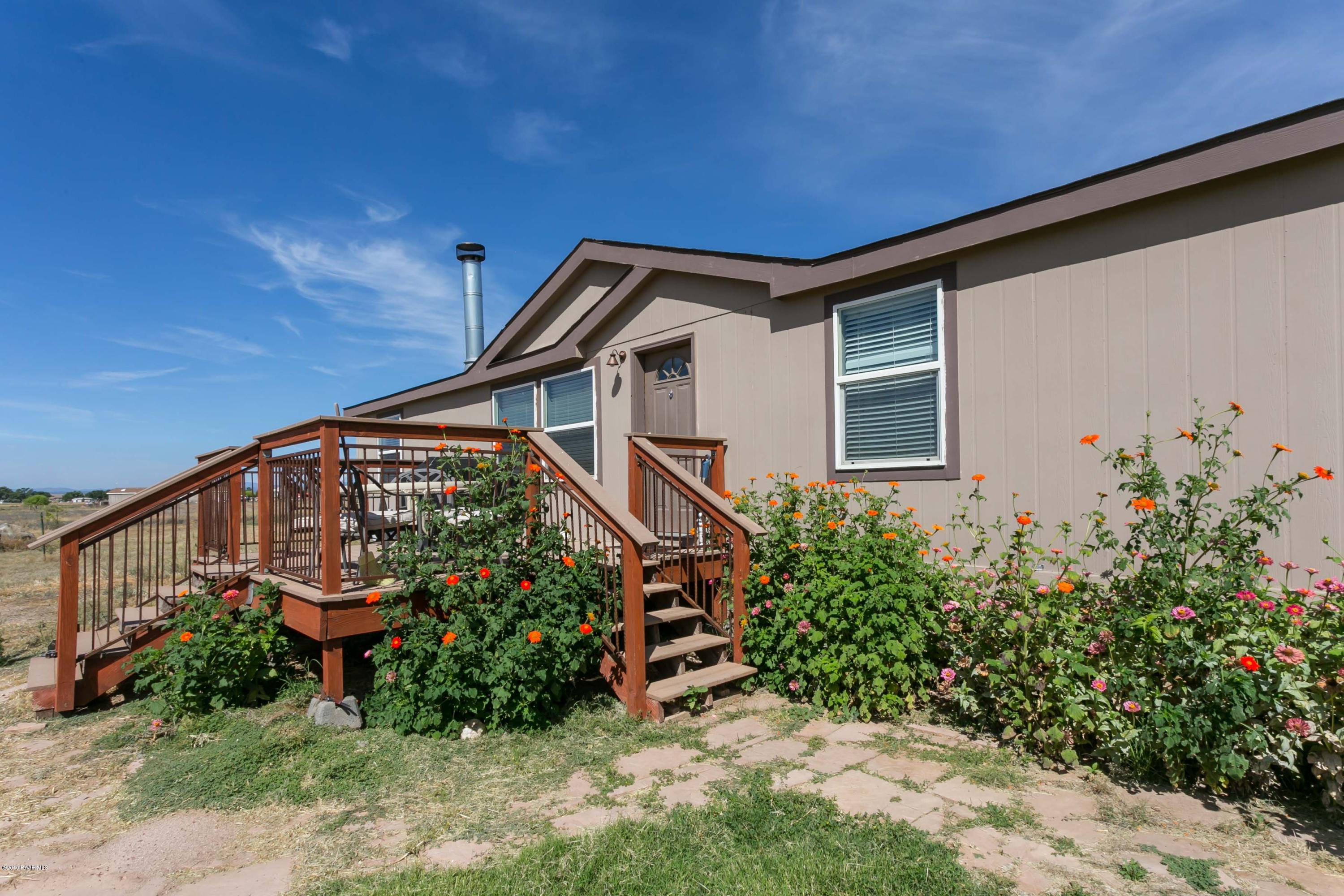3275 West Ron Road Paulden, AZ 86334 - Photo 1 of 25 WELCOME HOME!