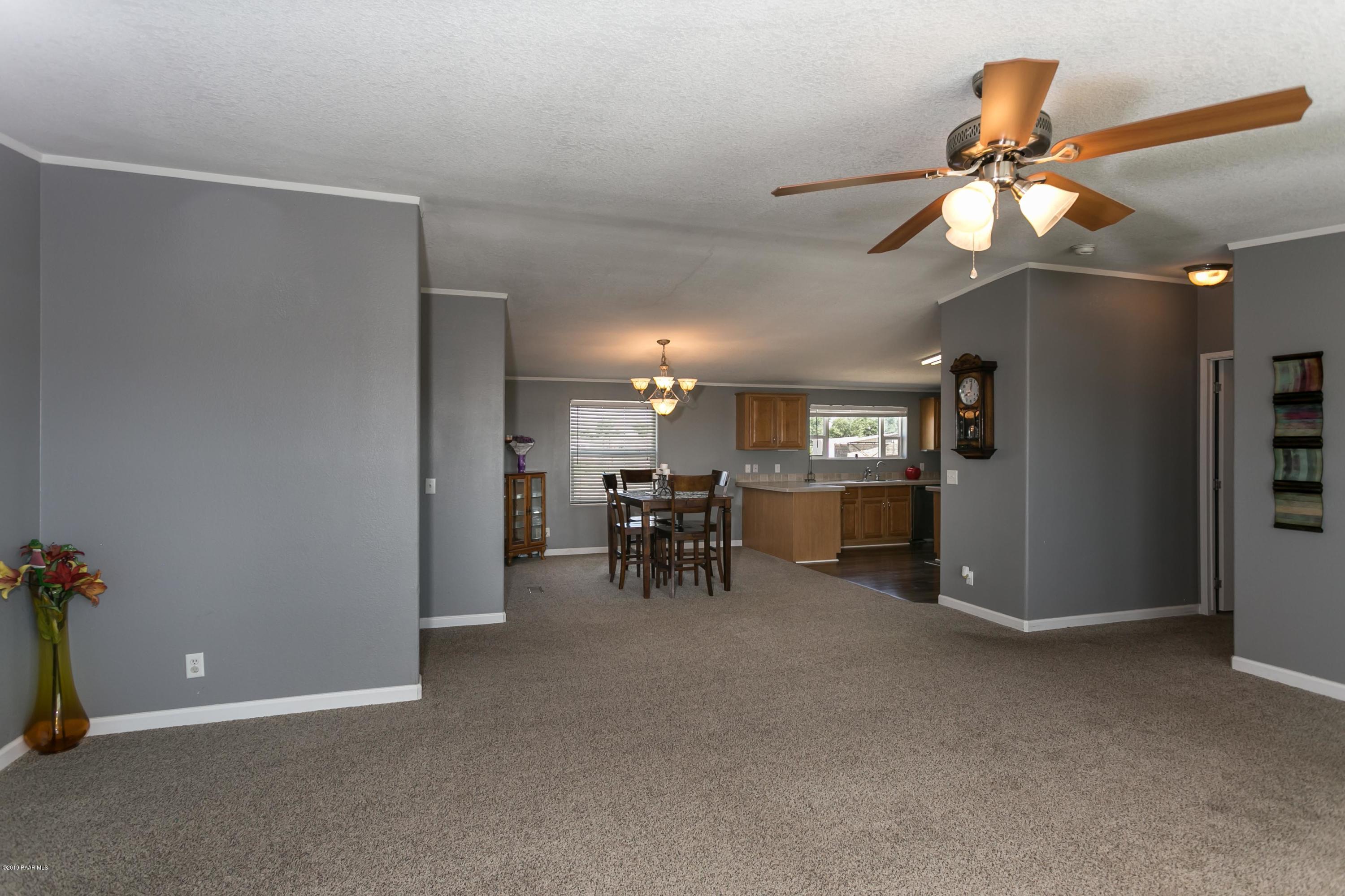 3275 West Ron Road Paulden, AZ 86334 - Photo 13 of 25 Living Room