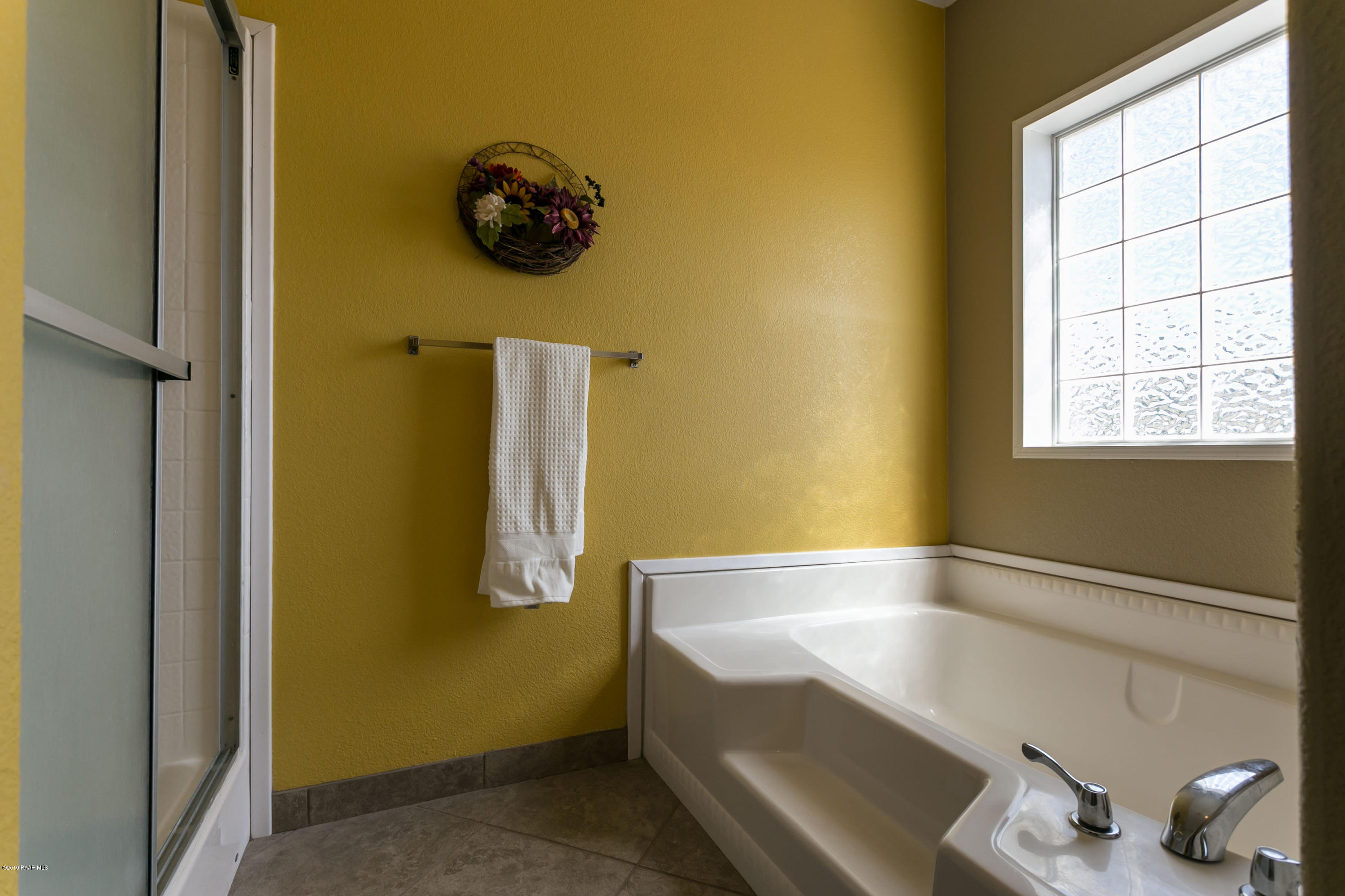 3275 West Ron Road Paulden, AZ 86334 - Photo 20 of 25 Master Bath