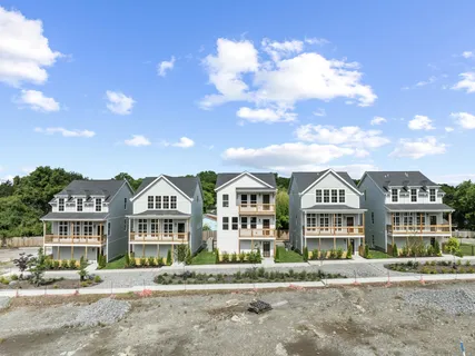 $525,000 | 807 Arbor Trace Circle, Nashville, TN 37207