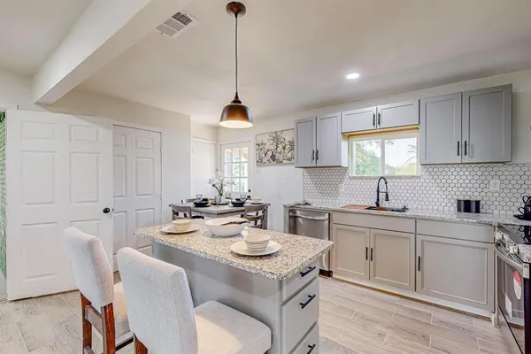 $296,000 | 23544 FM 3225, Tool, TX 75143