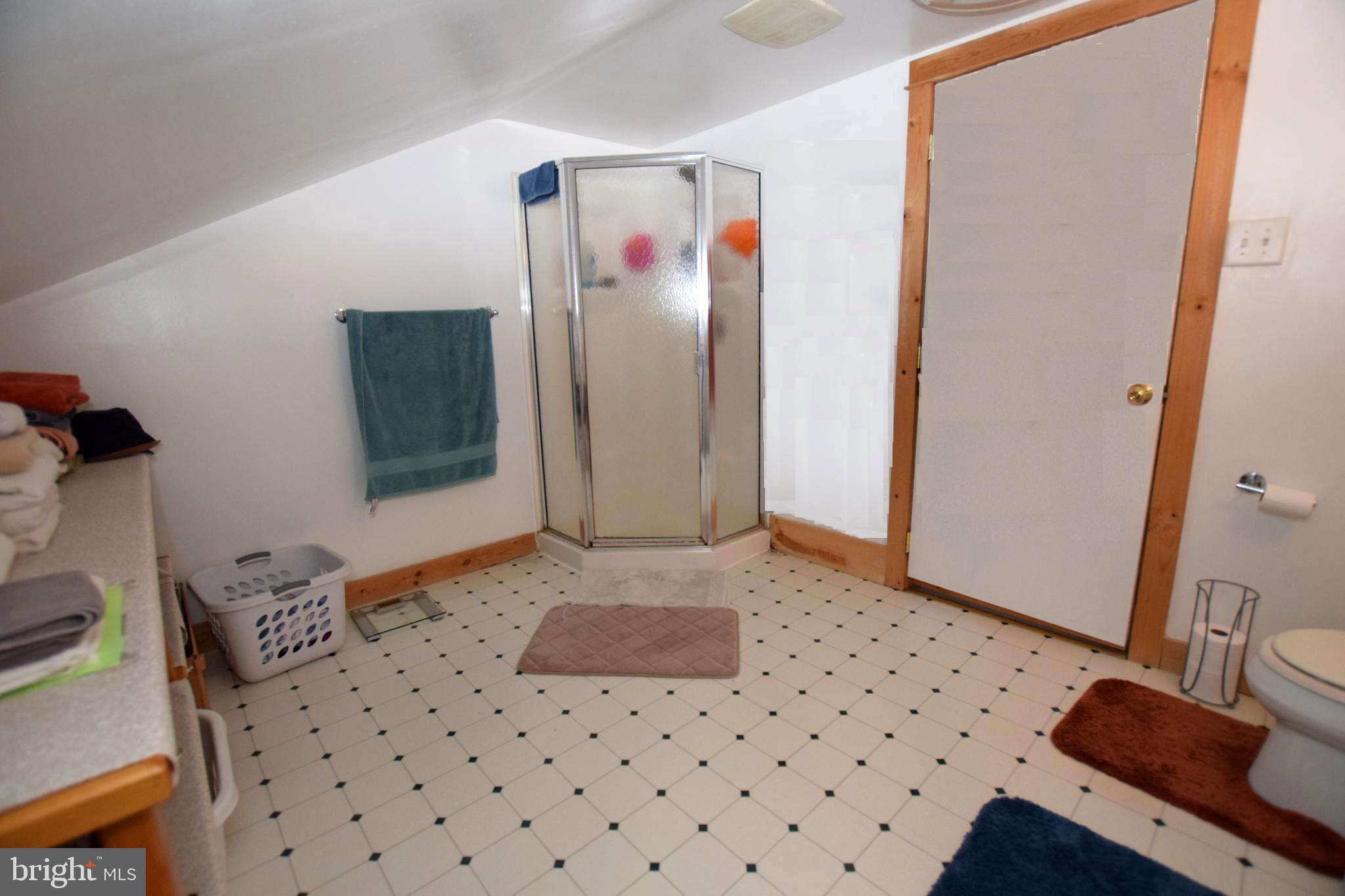 125 South Pennell Road Media, PA 19063 - Photo 20 of 39 Master Bathroom