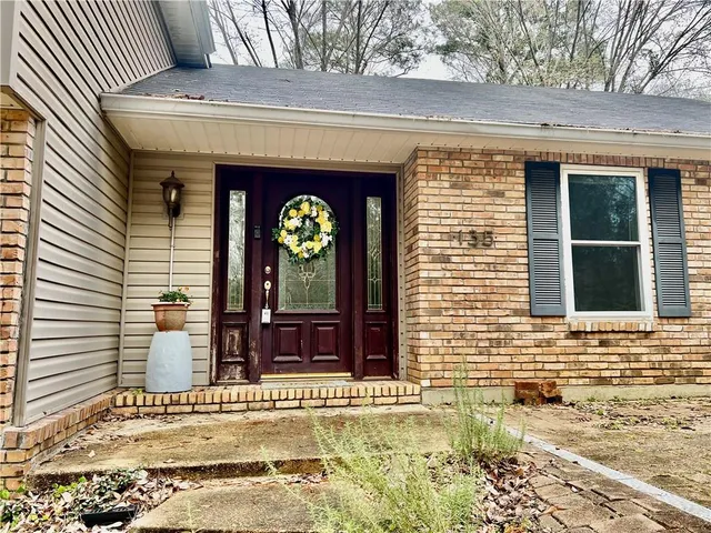 $275,000 | 135 Myrtlewood Drive, Pineville, LA 71360