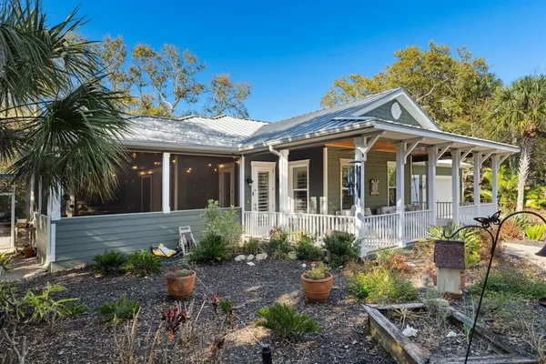 $1,225,000 | 122 Beach Street, Ponce Inlet, FL 32127