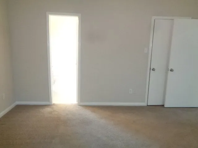 $1,750 | 446 North Compass Rose Circle, Crosby, TX 77532