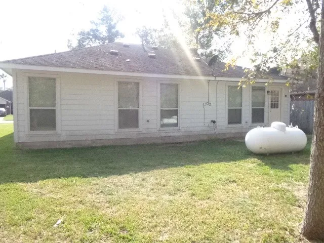 $1,750 | 446 North Compass Rose Circle, Crosby, TX 77532