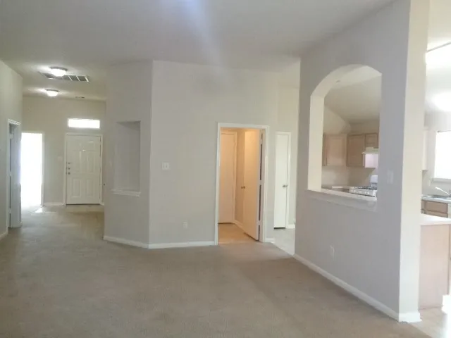 $1,750 | 446 North Compass Rose Circle, Crosby, TX 77532