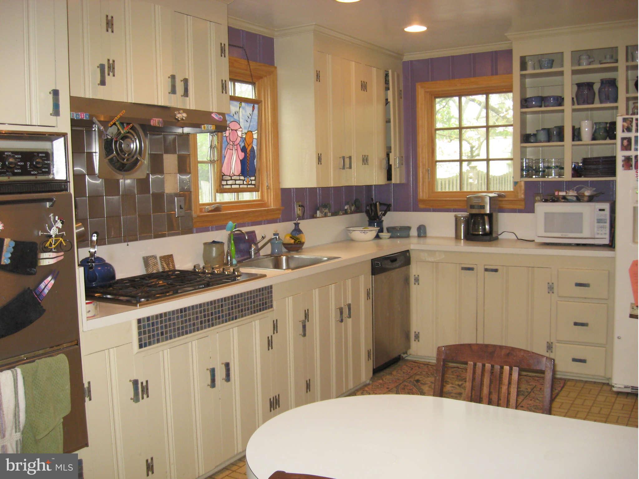 2811 Cheswolde Road Baltimore, MD 21209 - Photo 5 of 19 Kitchen