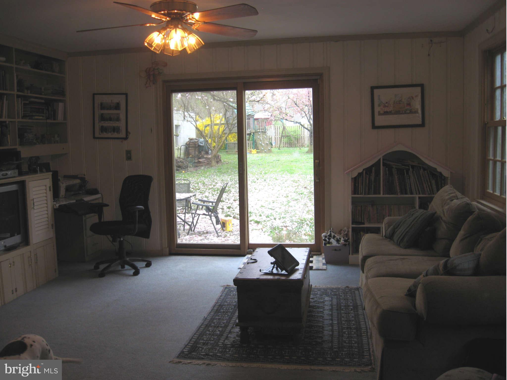 2811 Cheswolde Road Baltimore, MD 21209 - Photo 7 of 19 Family Room
