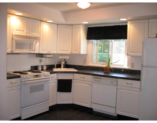 6 Jacqueline Road, Unit C Waltham, MA 02452 - Photo 1 of 8 Gallery Image 1