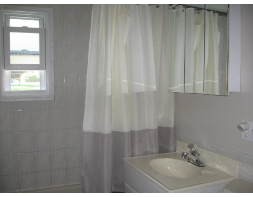 6 Jacqueline Road, Unit C Waltham, MA 02452 - Photo 5 of 8 Gallery Image 5
