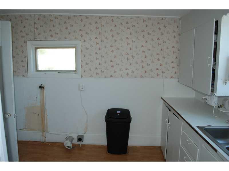 55 Water Street Castine, ME 04421 - Photo 6 of 12 Kitchen.