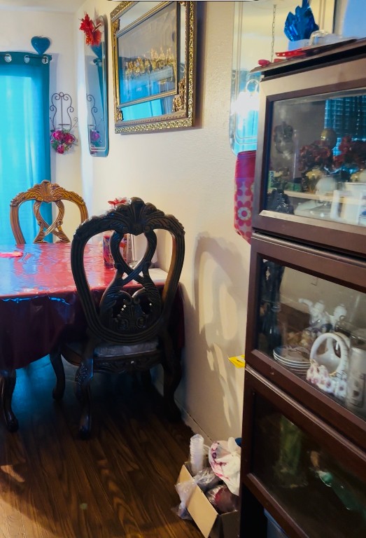 6200 West Tidwell Road, Unit 304 Houston, TX 77092 - Photo 6 of 14 a living room with furniture and furniture