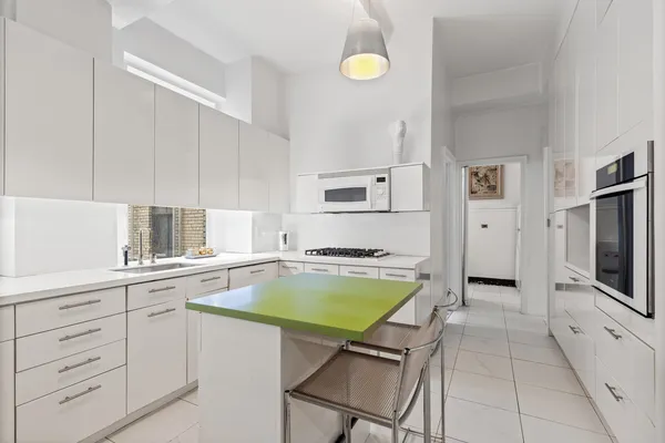 $4,500,000 | 480 Park Avenue, Unit 14B | Midtown East