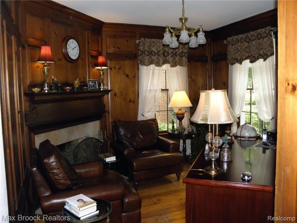 19310 Berkeley Road Detroit, MI 48221 - Photo 12 of 20