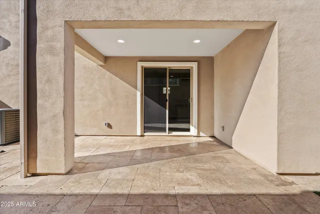 a view of a back yard of the house