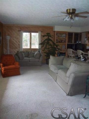 18872 Sharon Road Oakley, MI 48649 - Photo 4 of 14 31145325-3.JPG