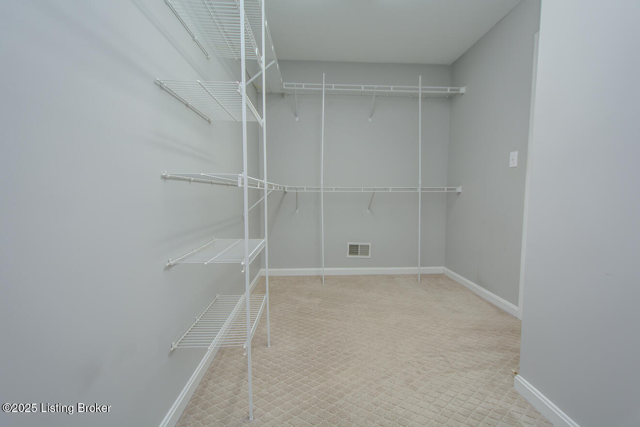 2102 Hillcircle Road Louisville, KY 40214 - Photo 31 of 52 Hillcircle-47