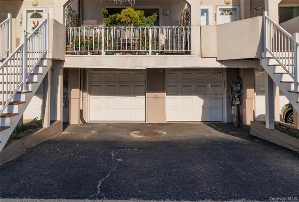 $5,000 | 277 West Broadway, Unit UPPR, Long Beach, NY 11561