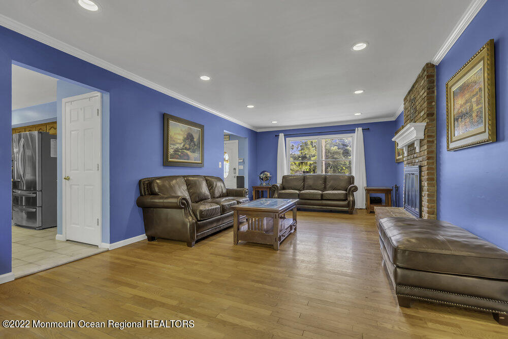 960 Farmingdale Road Jackson, NJ 08527 - Photo 13 of 39 a living room with furniture window and wooden floor