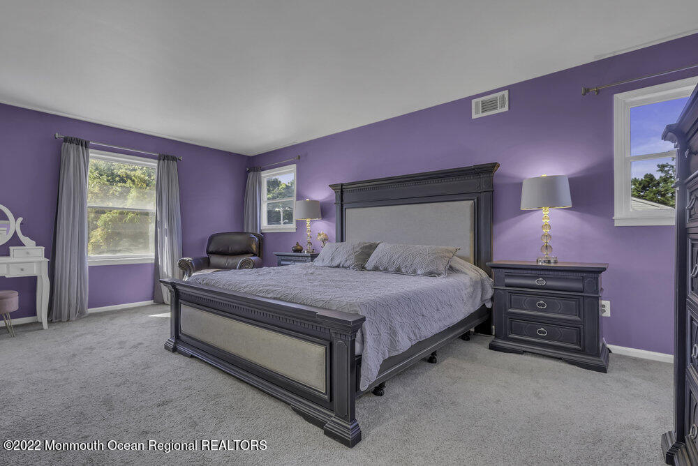 960 Farmingdale Road Jackson, NJ 08527 - Photo 17 of 39 a bedroom with a bed and a closet