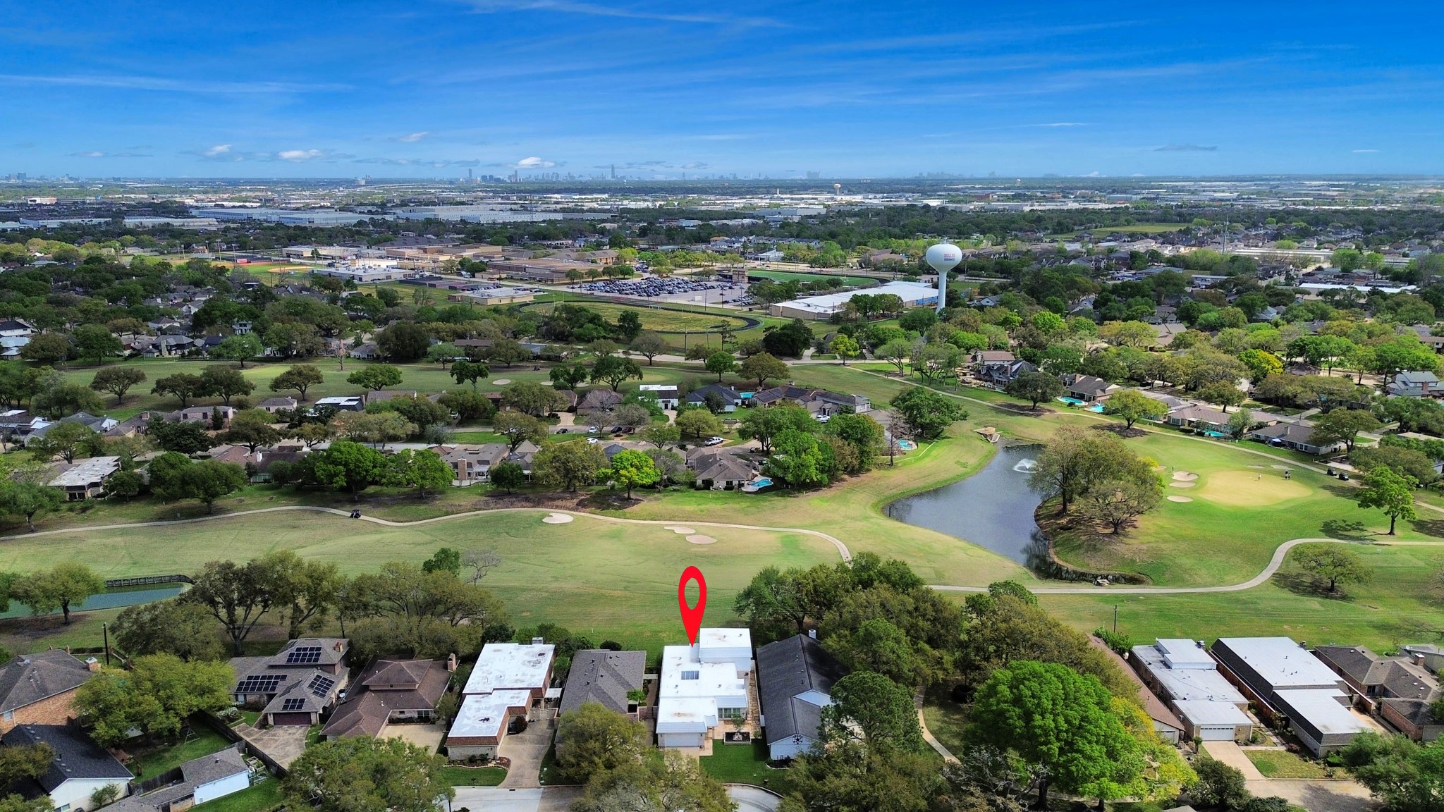 5 Tiffany Square Sugar Land, TX 77478 - Photo 31 of 32 an aerial view of a houses with a lake view