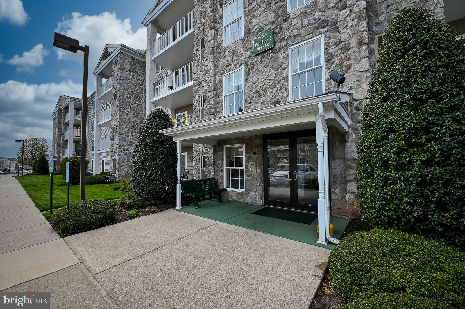 641 Brandon Road Norristown, PA 19403 - Photo 4 of 55 Gallery Image 4