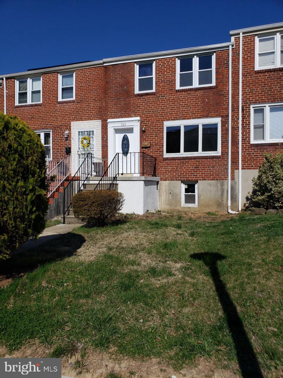 909 Stamford Road Baltimore, MD 21229 - Photo 3 of 43 Gallery Image 3
